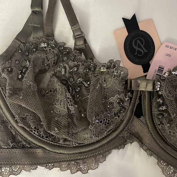 Victoria’s Secret designer collection bra & panty 32C - Picture 8 of 16